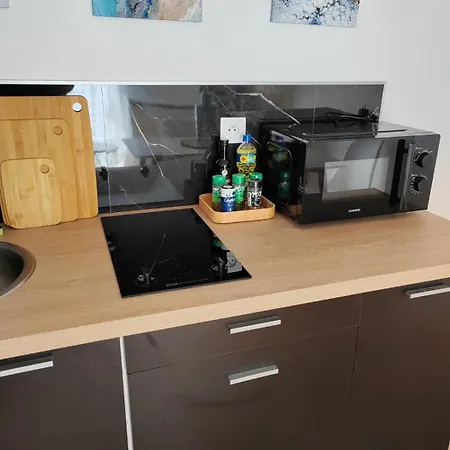 200 M - Rue Pietonne A 300 M - Jardin Lägenhet