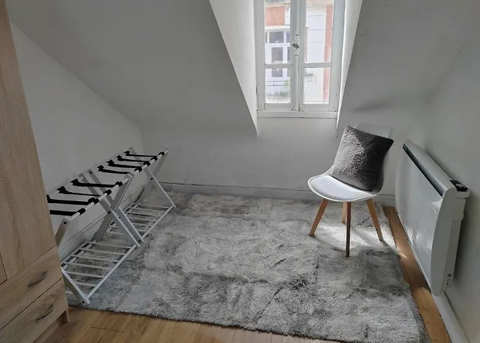 200 M - Rue Pietonne A 300 M - Jardin * Berck