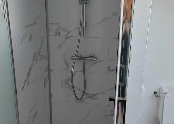 200 M - Rue Pietonne A 300 M - Jardin